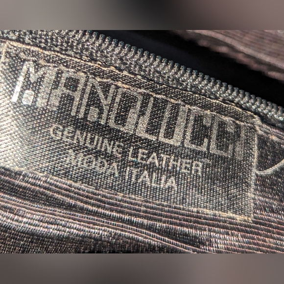 Vintage Manolucci black leather shoulder clutch bag. - Picture 9 of 12